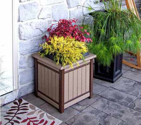 Planters & Trash Receptacles